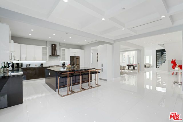 14817 Otsego Street, Sherman Oaks, CA 91403