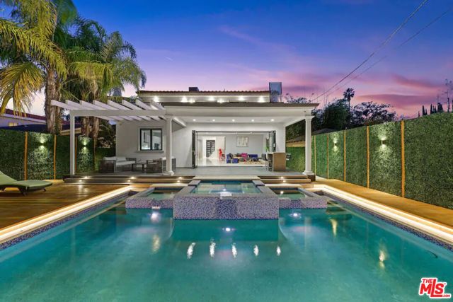 14817 Otsego Street, Sherman Oaks, CA 91403