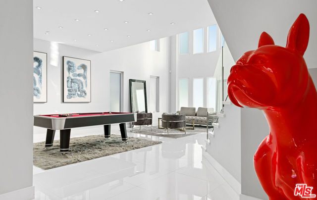 14817 Otsego Street, Sherman Oaks, CA 91403