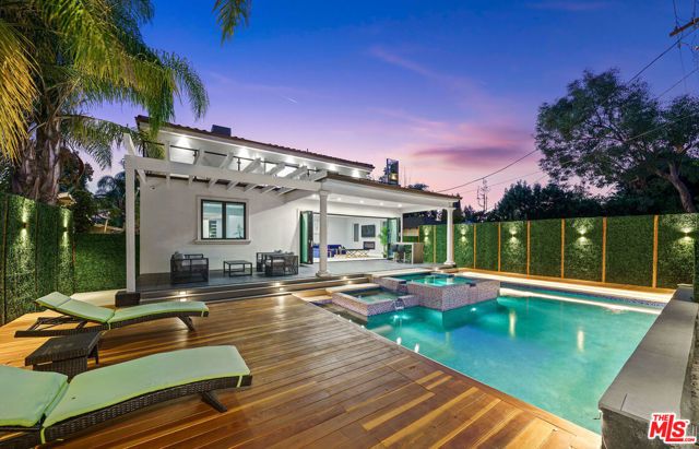 14817 Otsego Street, Sherman Oaks, CA 91403