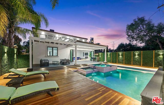 14817 Otsego Street, Sherman Oaks, CA 91403