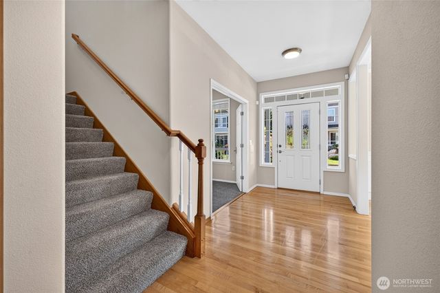 1604 Peach Park Lane, Puyallup, WA 98371