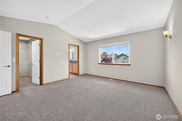 1604 Peach Park Lane, Puyallup, WA 98371