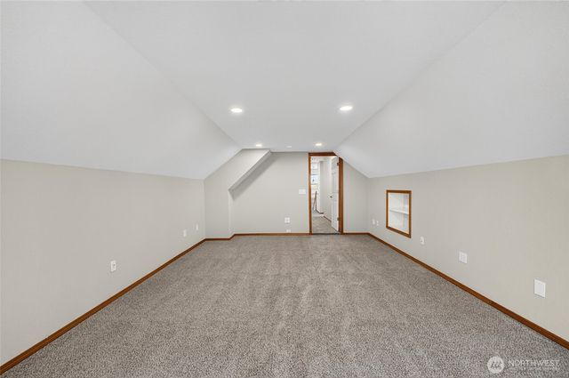 1604 Peach Park Lane, Puyallup, WA 98371