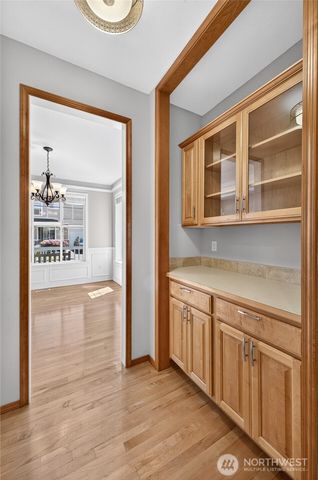 1604 Peach Park Lane, Puyallup, WA 98371