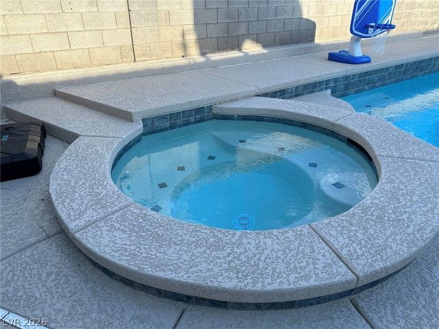 2412 Vista Colina Street, Henderson, NV 89014