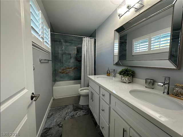 2412 Vista Colina Street, Henderson, NV 89014