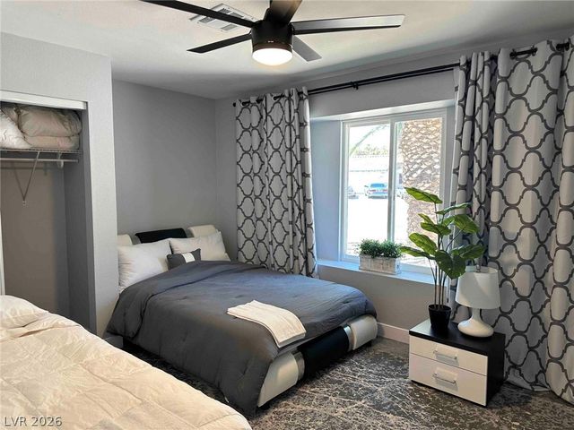 2412 Vista Colina Street, Henderson, NV 89014