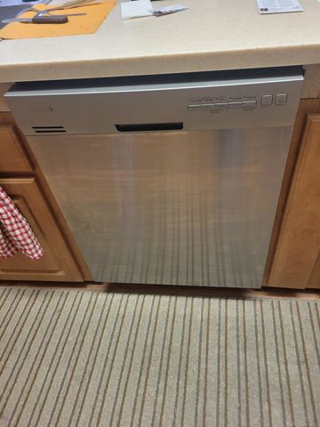 23155 Raven Avenue, Eastpointe, MI 48021