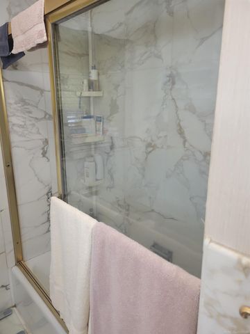 23155 Raven Avenue, Eastpointe, MI 48021