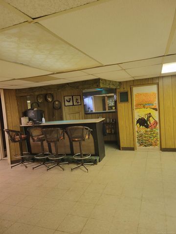 23155 Raven Avenue, Eastpointe, MI 48021