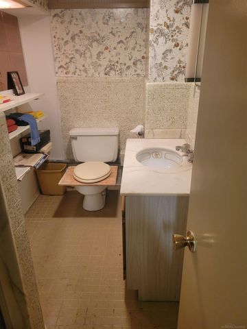 23155 Raven Avenue, Eastpointe, MI 48021