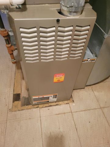 23155 Raven Avenue, Eastpointe, MI 48021