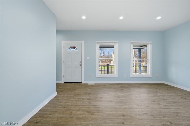 950 Park Avenue, Amherst, OH 44001