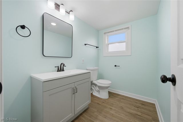 950 Park Avenue, Amherst, OH 44001