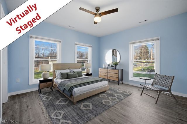 950 Park Avenue, Amherst, OH 44001