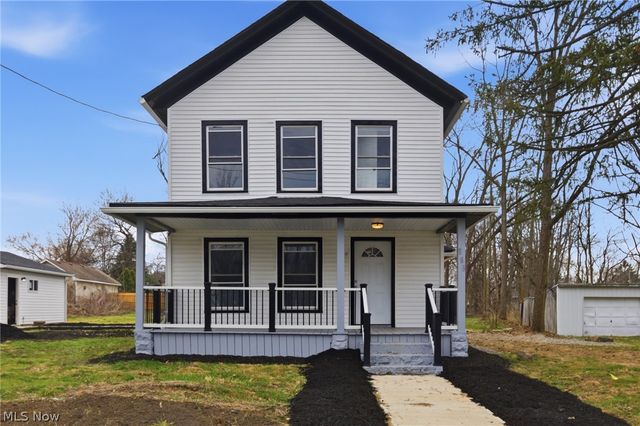 950 Park Avenue, Amherst, OH 44001