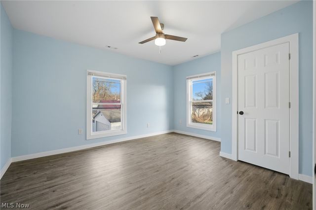 950 Park Avenue, Amherst, OH 44001