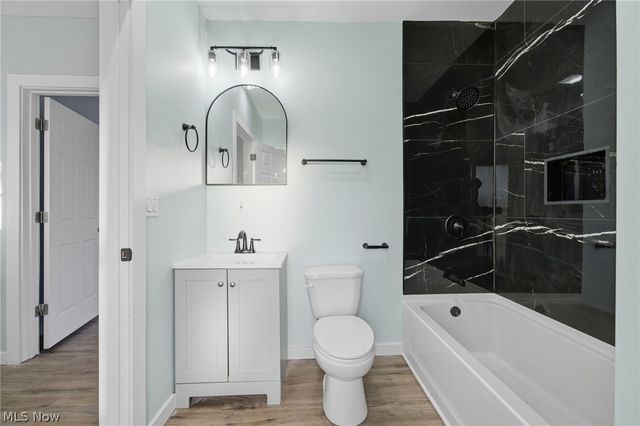 950 Park Avenue, Amherst, OH 44001