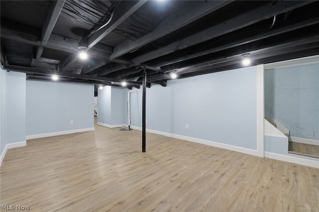 950 Park Avenue, Amherst, OH 44001