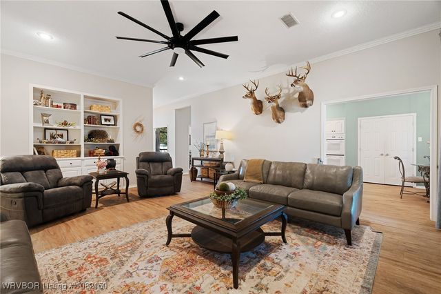 712 Jenny Wren Street, Van Buren, AR 72956