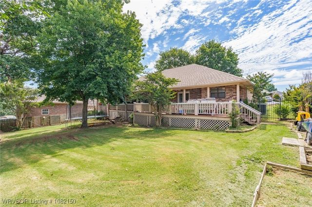 712 Jenny Wren Street, Van Buren, AR 72956