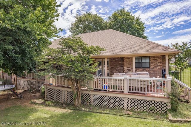 712 Jenny Wren Street, Van Buren, AR 72956