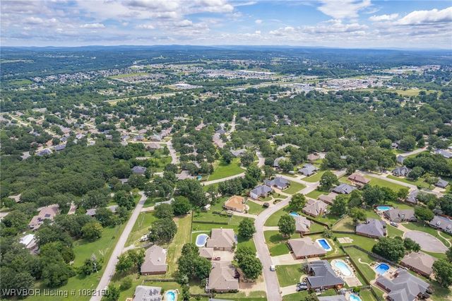 712 Jenny Wren Street, Van Buren, AR 72956
