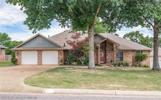 712 Jenny Wren Street, Van Buren, AR 72956