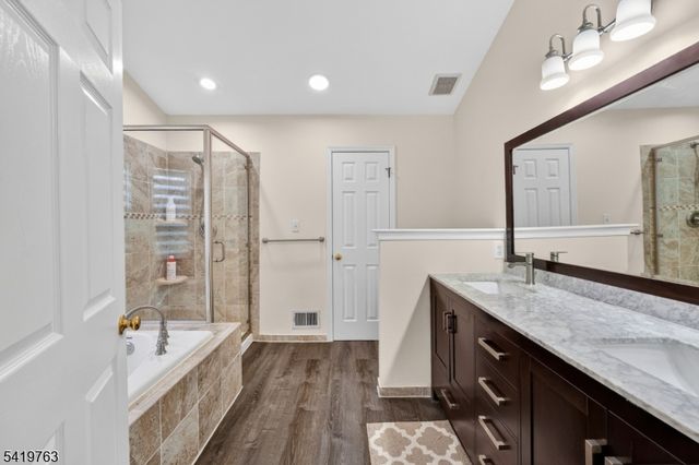 307 HANNAH WAY, Bridgewater Twp., NJ 08807