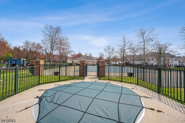 307 HANNAH WAY, Bridgewater Twp., NJ 08807