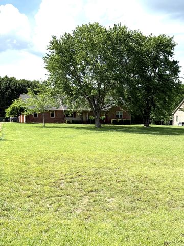 3168 Maxey Rd, Cedar Hill, TN 37032