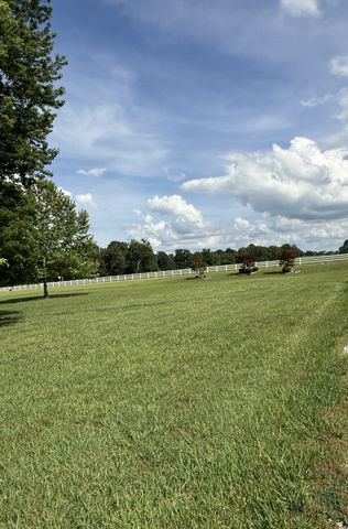 3168 Maxey Rd, Cedar Hill, TN 37032