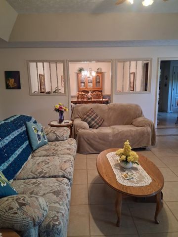 3168 Maxey Rd, Cedar Hill, TN 37032