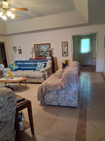 3168 Maxey Rd, Cedar Hill, TN 37032