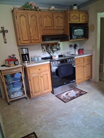 3168 Maxey Rd, Cedar Hill, TN 37032