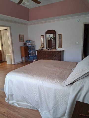 3168 Maxey Rd, Cedar Hill, TN 37032
