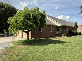 3168 Maxey Rd, Cedar Hill, TN 37032