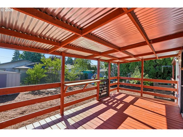 1019 LINN Ave, Oregon City, OR 97045