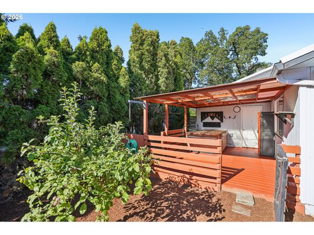 1019 LINN Ave, Oregon City, OR 97045