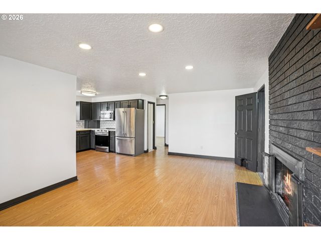 1019 LINN Ave, Oregon City, OR 97045