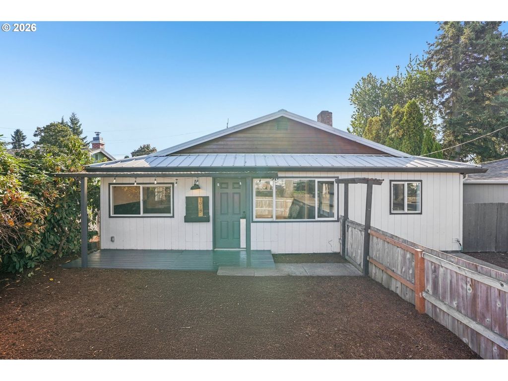 1019 LINN Ave, Oregon City, OR 97045