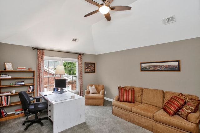 4577 Winfield Dr, Nashville, TN 37211