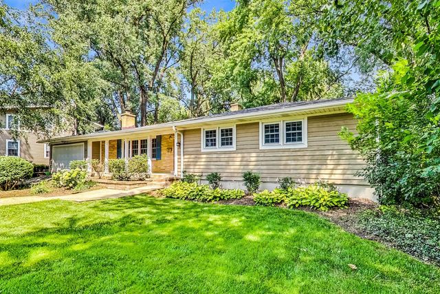125 N Prospect Avenue, Clarendon Hills, IL 60514