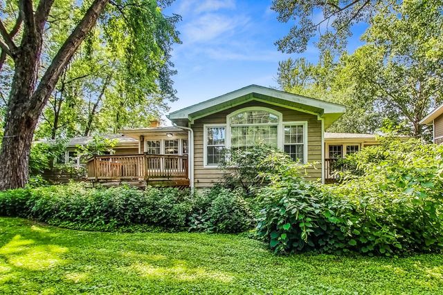 125 N Prospect Avenue, Clarendon Hills, IL 60514
