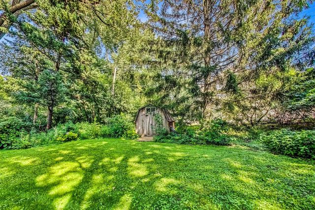 125 N Prospect Avenue, Clarendon Hills, IL 60514