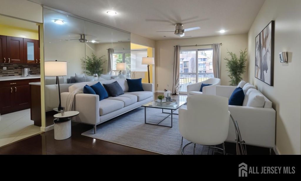 806 Edison Glen Terrace, Edison, NJ 08837