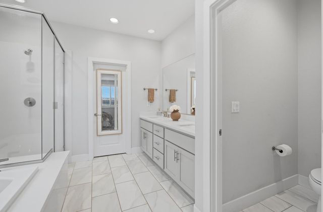 2119 Satinleaf Dr, Riverbank, CA 95367