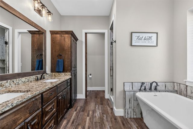 1149 Signal Road, Quinlan, TX 75474