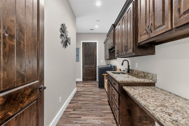 1149 Signal Road, Quinlan, TX 75474